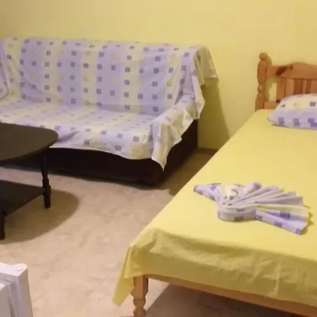 招待所 Дом Борецови